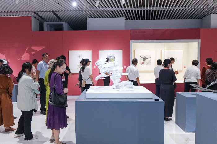 术作品回顾, 展陈的一件