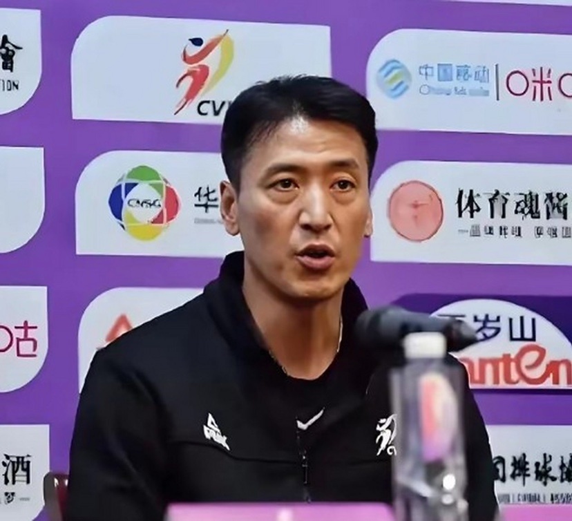 很多球迷更, 全锦赛八进