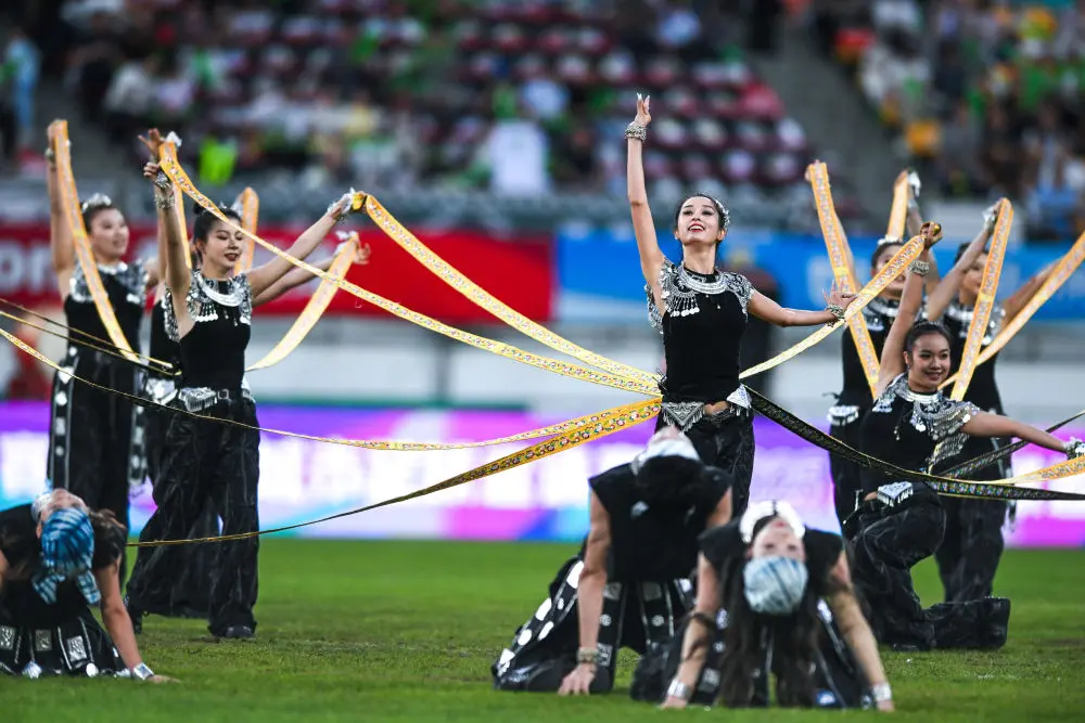 骆飞, 推动城市交